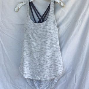 Lululemon workout top size small